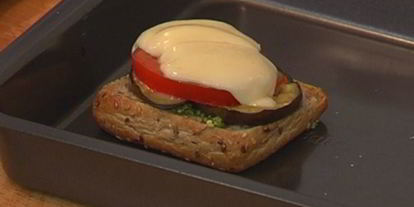 Шаг 9: гренков с баклажанами и моцареллой