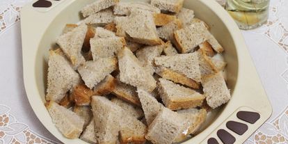 Шаг 3: гренков с чесноком в духовке