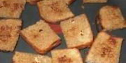 Шаг 3: гренков с чесноком