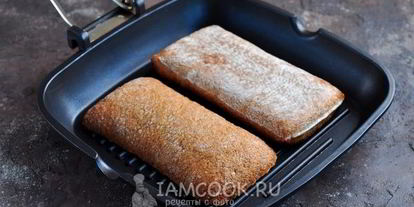 Шаг 2: гренков с хамоном, инжиром и двумя видами сыра