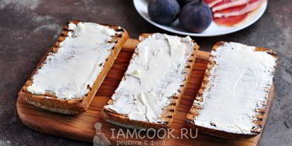 Шаг 4: гренков с хамоном, инжиром и двумя видами сыра