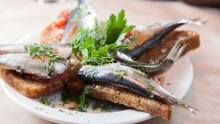 Рецепт Гренков с килькой