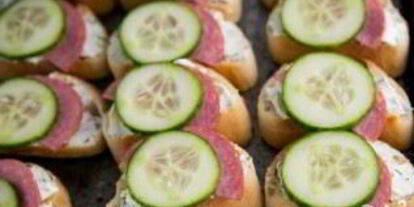 Шаг 8: гренков с колбасой