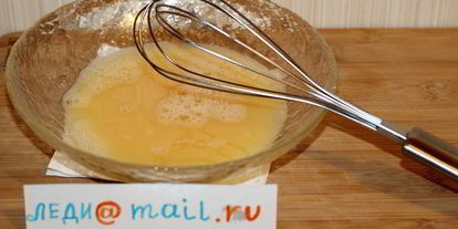 Шаг 2: гренков с молоком и яйцом