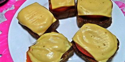 Шаг 12: гренков с овощами под сыром