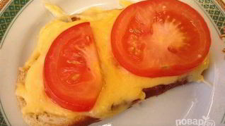 Рецепт Гренков с помидорами, сыром и чесноком