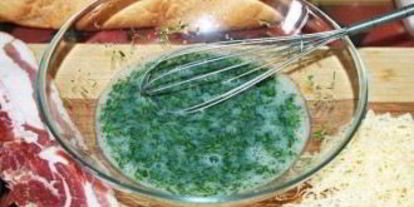 Шаг 1: гренков с сыром и яйцом на сковороде