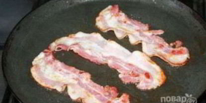 Шаг 3: гренков с сыром и яйцом на сковороде