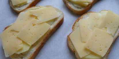 Шаг 1: гренков с яблоком и сыром