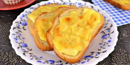 Шаг 3: гренков с яблоком и сыром