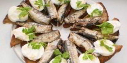 Шаг 5: гренков со шпротами