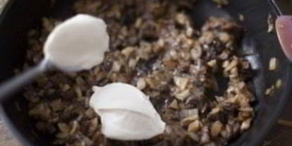 Шаг 2: икры из замороженных грибов