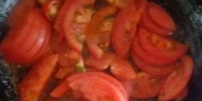 Шаг 5: икры кабачковой с томатной пастой и чесноком