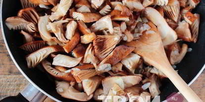 Шаг 3: икры с опятами