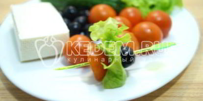 Шаг 1: канапе греческого