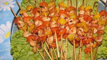 Рецепт Канапе из креветок на шпажках