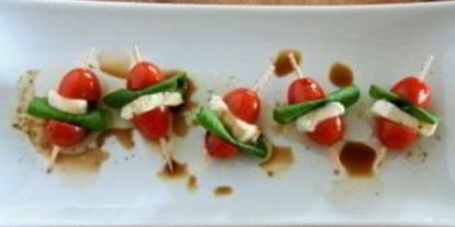 Шаг 4: канапе на шпажках