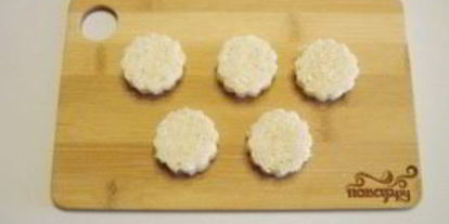 Шаг 4: канапе обезьянки на шпажках