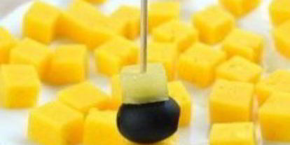 Шаг 3: канапе с ананасом