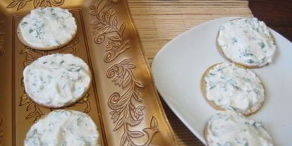 Шаг 10: канапе с черной чечевицей фуршетные