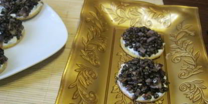 Шаг 11: канапе с черной чечевицей фуршетные