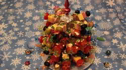 Рецепт Канапе с колбасой и сыром