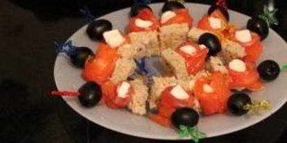 Шаг 3: канапе с колбасоя и сырома