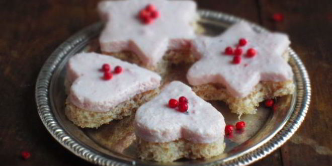 Рецепт Канапе с муссом из ветчины и рикотты