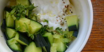 Шаг 2: канапе с сельдью и свежим огурцом