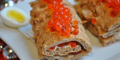 Шаг 5: простых канапе с сыром огурцом и икрой из хлебцев