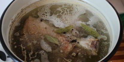 Шаг 1: холодца из свинины и индейки