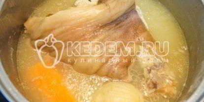 Шаг 1: холодца иза свиного рульков