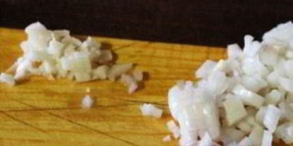 Шаг 1: колбасы в сетке