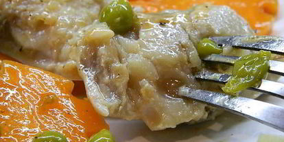 Шаг 6: маринованной скумбрии с горошком