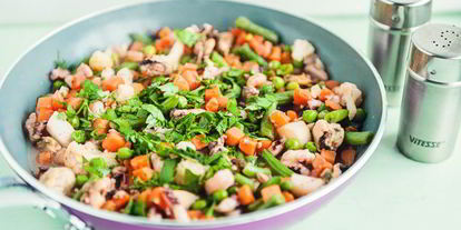 Шаг 3: морского коктейля с овощами