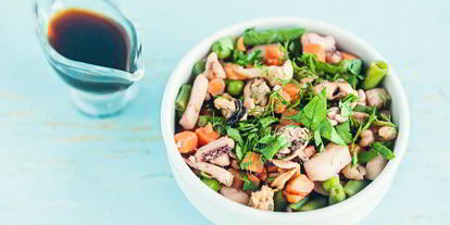 Шаг 4: морского коктейля с овощами