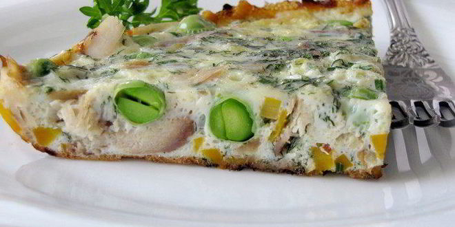 Рецепт фриттаты с копченой скумбрией и зеленым горошком