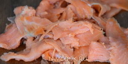 Шаг 3: фриттаты с лососем и сыром