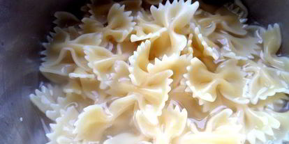 Шаг 5: фриттаты с макаронами и шпинатом