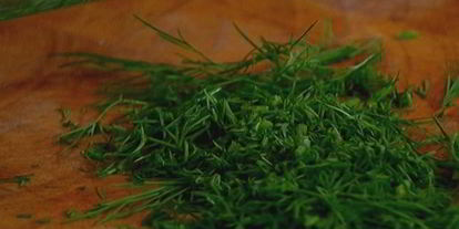 Шаг 5: фриттаты с семгой, красным луком и сливочным сыром