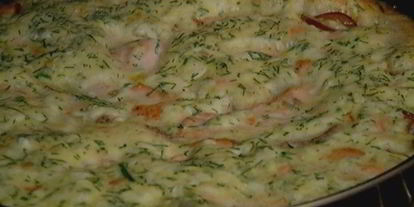 Шаг 8: фриттаты с семгой, красным луком и сливочным сыром