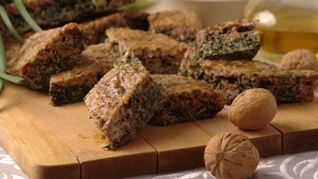 Рецепт Кюкю из зелени с орехами