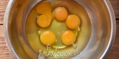 Шаг 2: омлета с фаршем в духовке