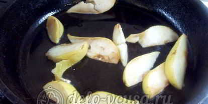 Шаг 1: омлета с грушей