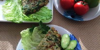 Шаг 3: омлета с кабачками и зеленью