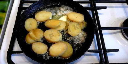 Шаг 6: омлета с картофелем