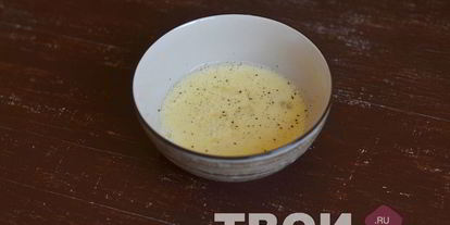 Шаг 1: омлета с зеленым горошком и сыром