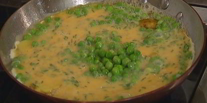 Шаг 6: омлета с зеленым горошком, картофелем и сыром