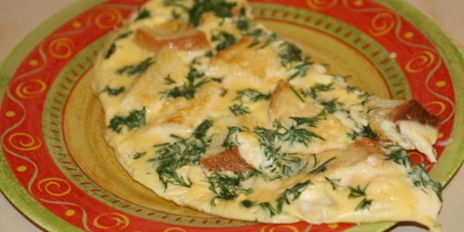 Рецепт пышного омлета с гренками