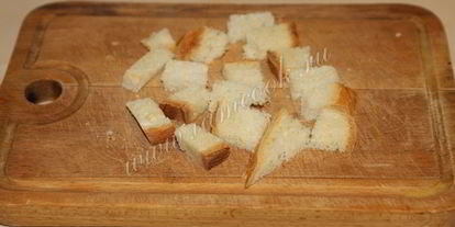 Шаг 3: пышного омлета с гренками